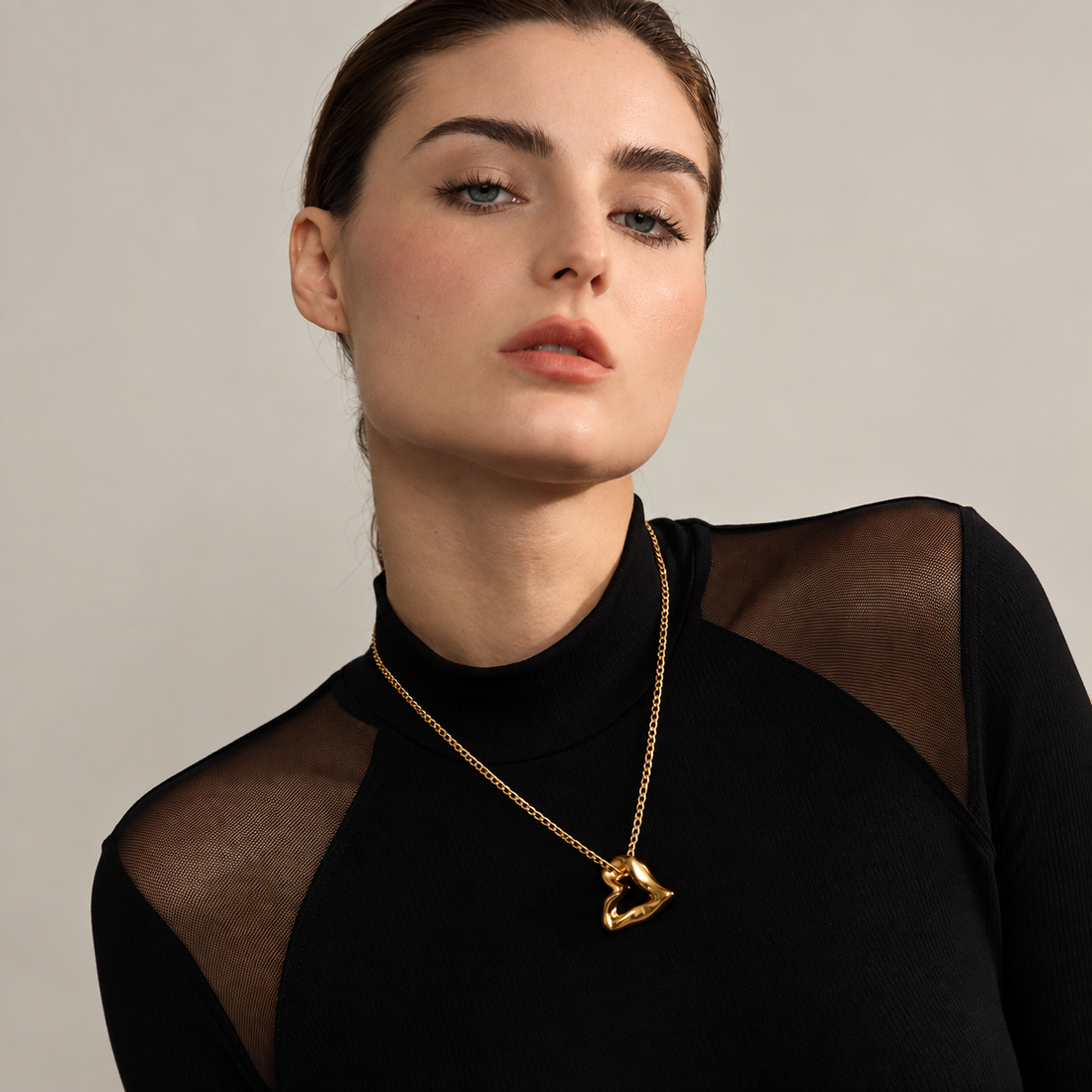 Margot - Heart Necklace