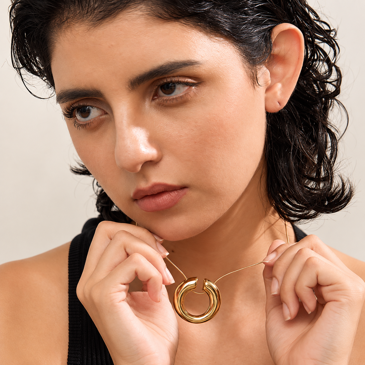 Stella - Pendant Necklace