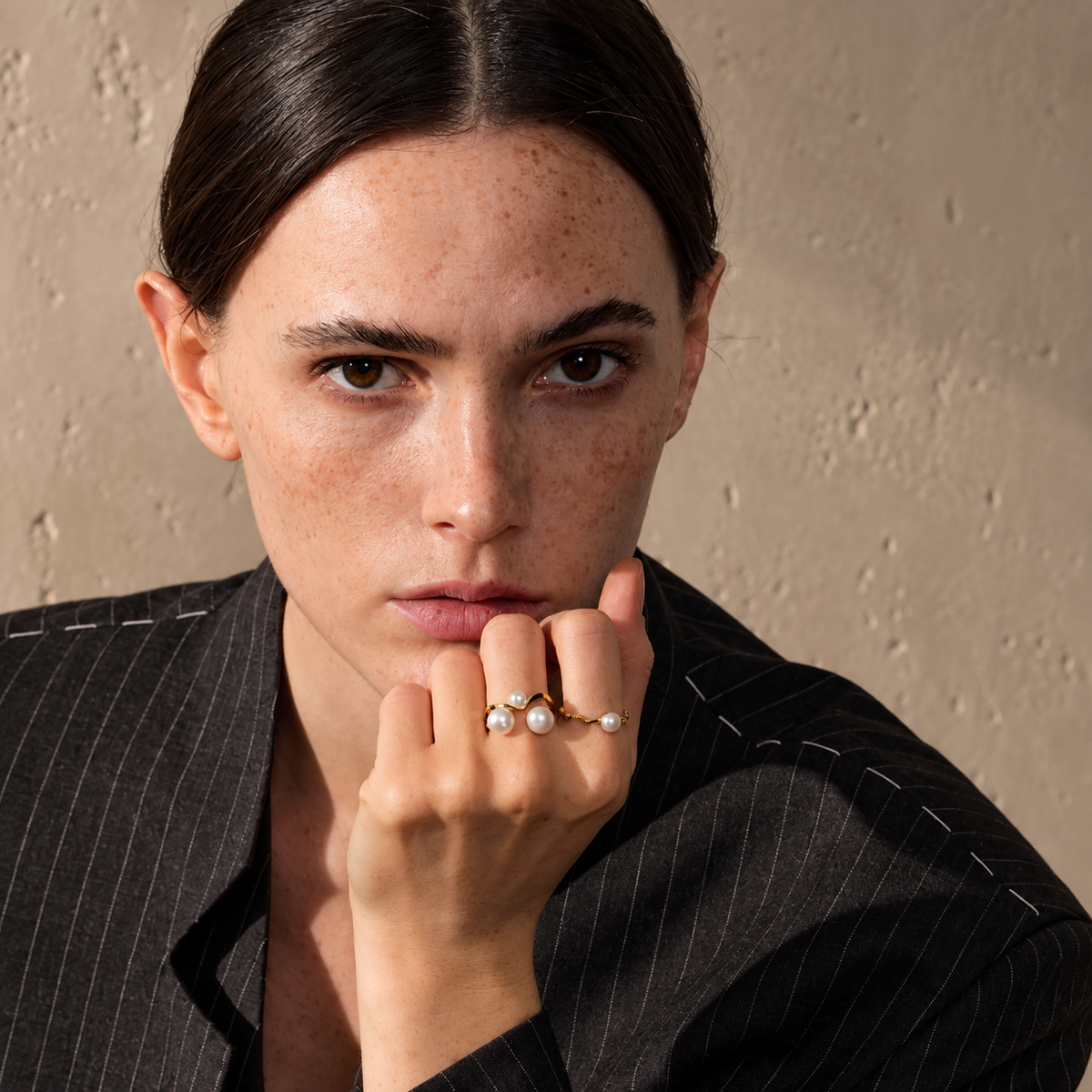 Indie - Pearls Shell Ring