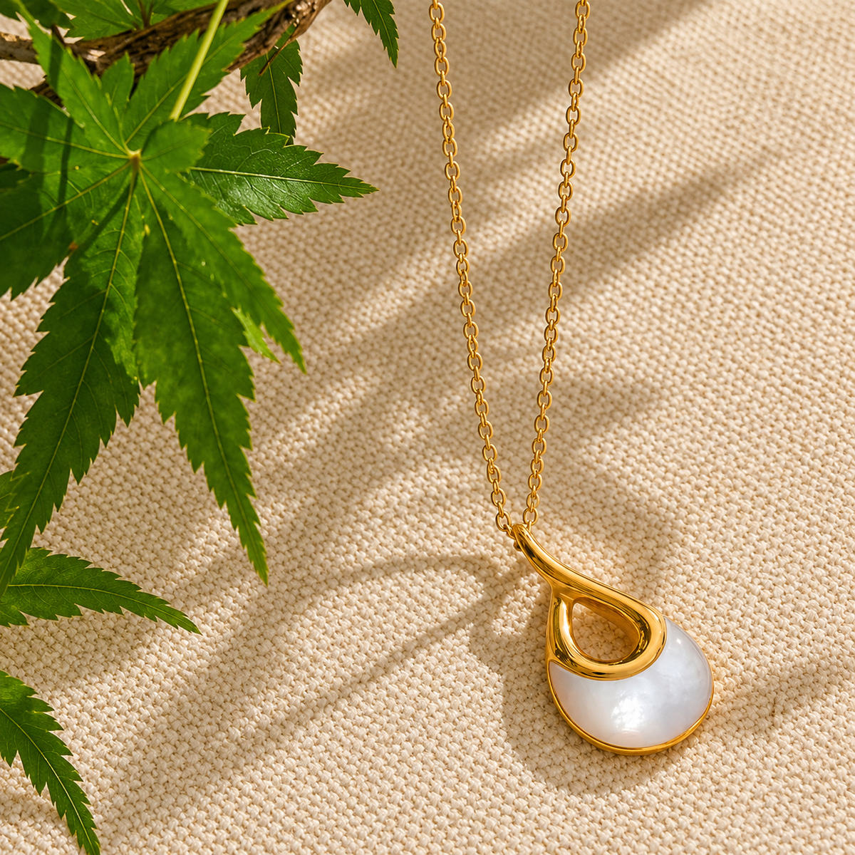 Lainey - Stone Necklace