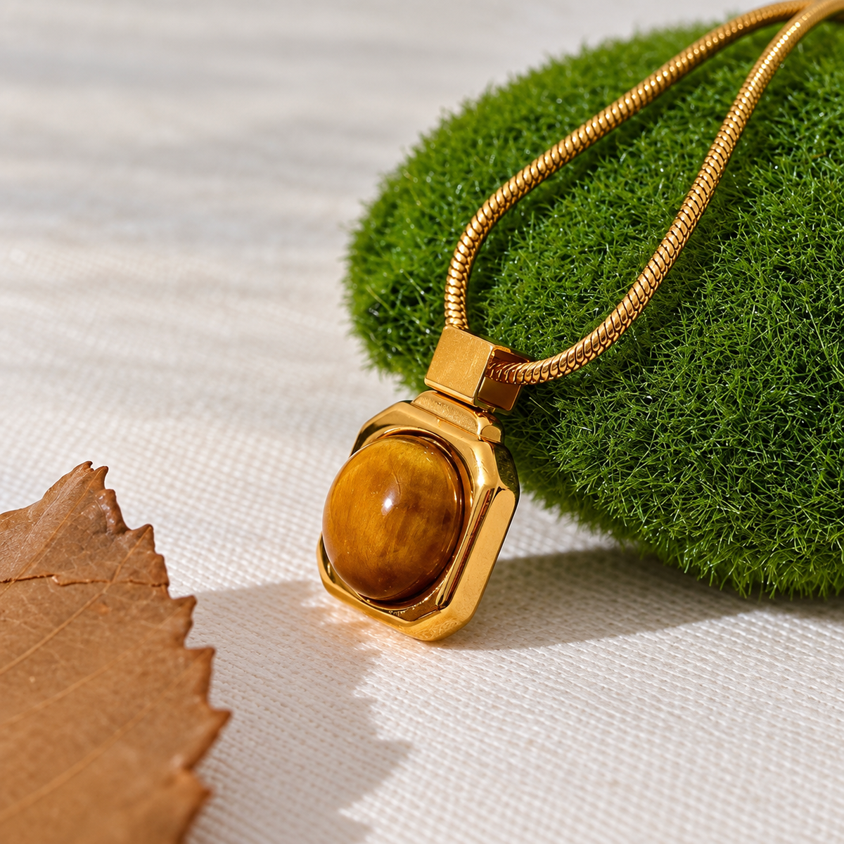 Nellie - Stone Necklace