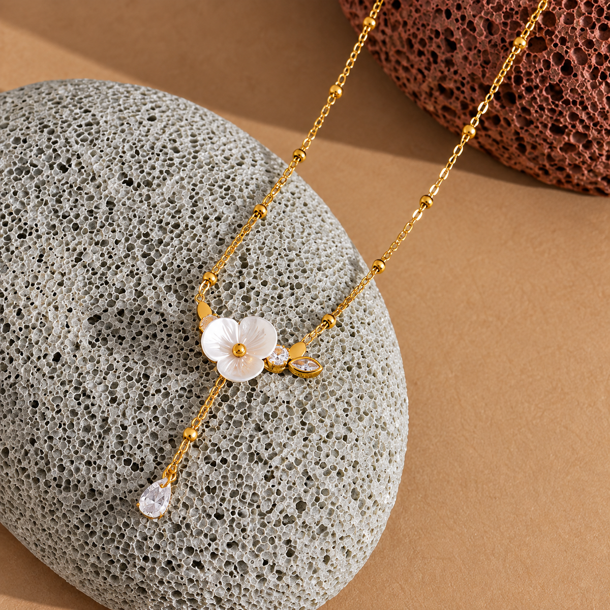 Camilla - Zirconia Necklace