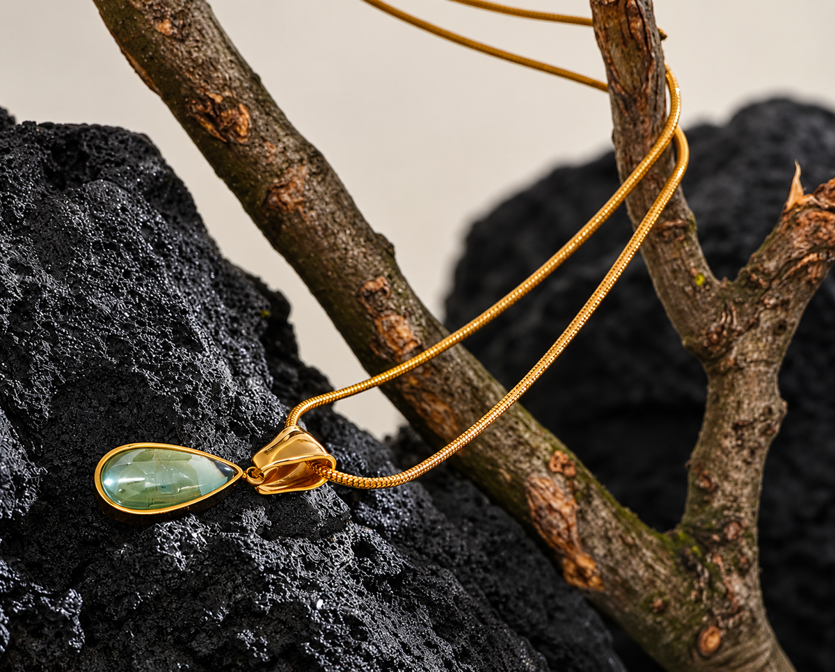 Opal - Zirconia Necklace