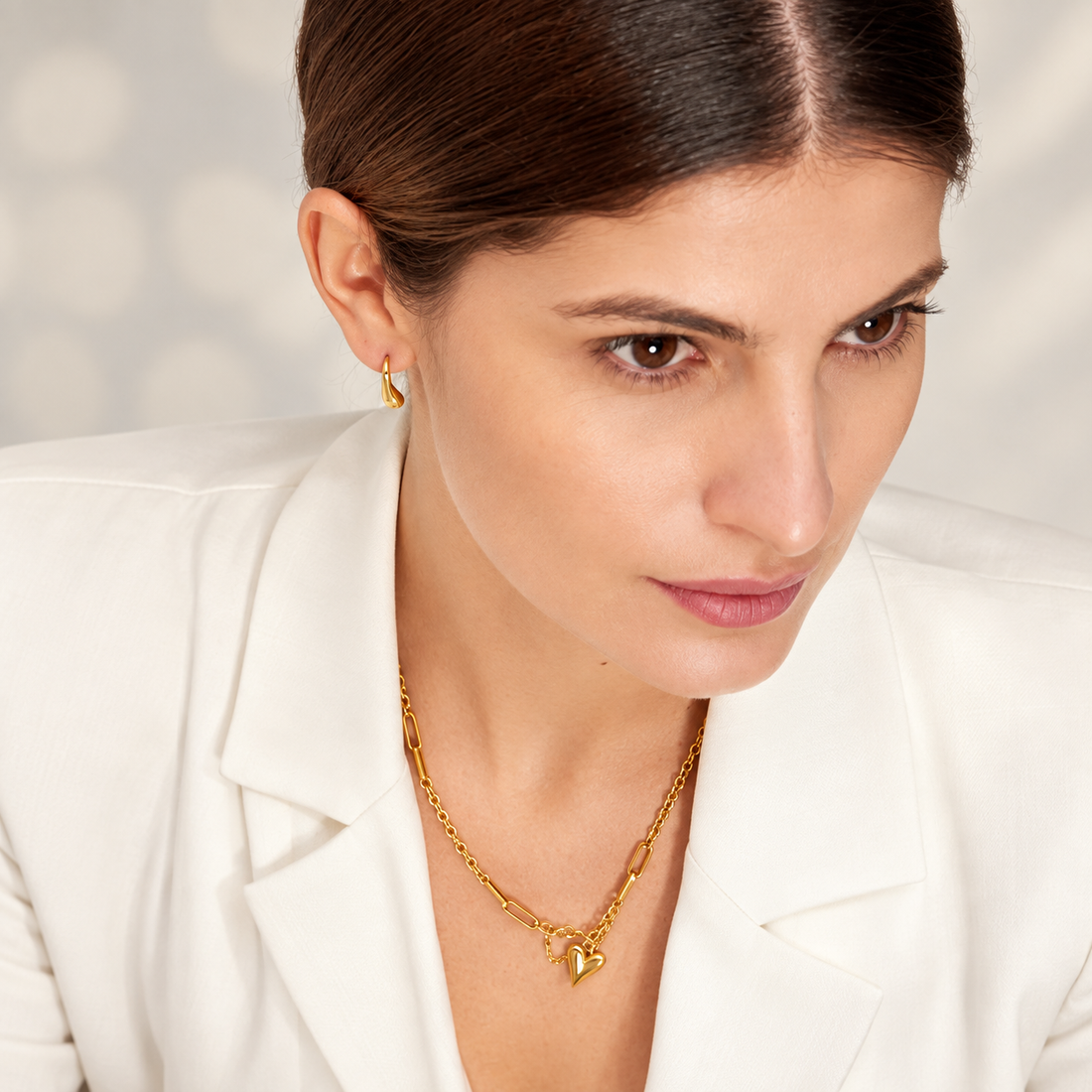 Simone - Heart Necklace