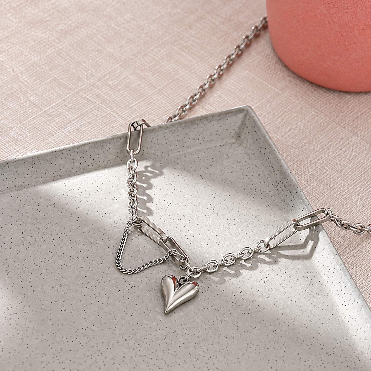 Simone - Heart Necklace