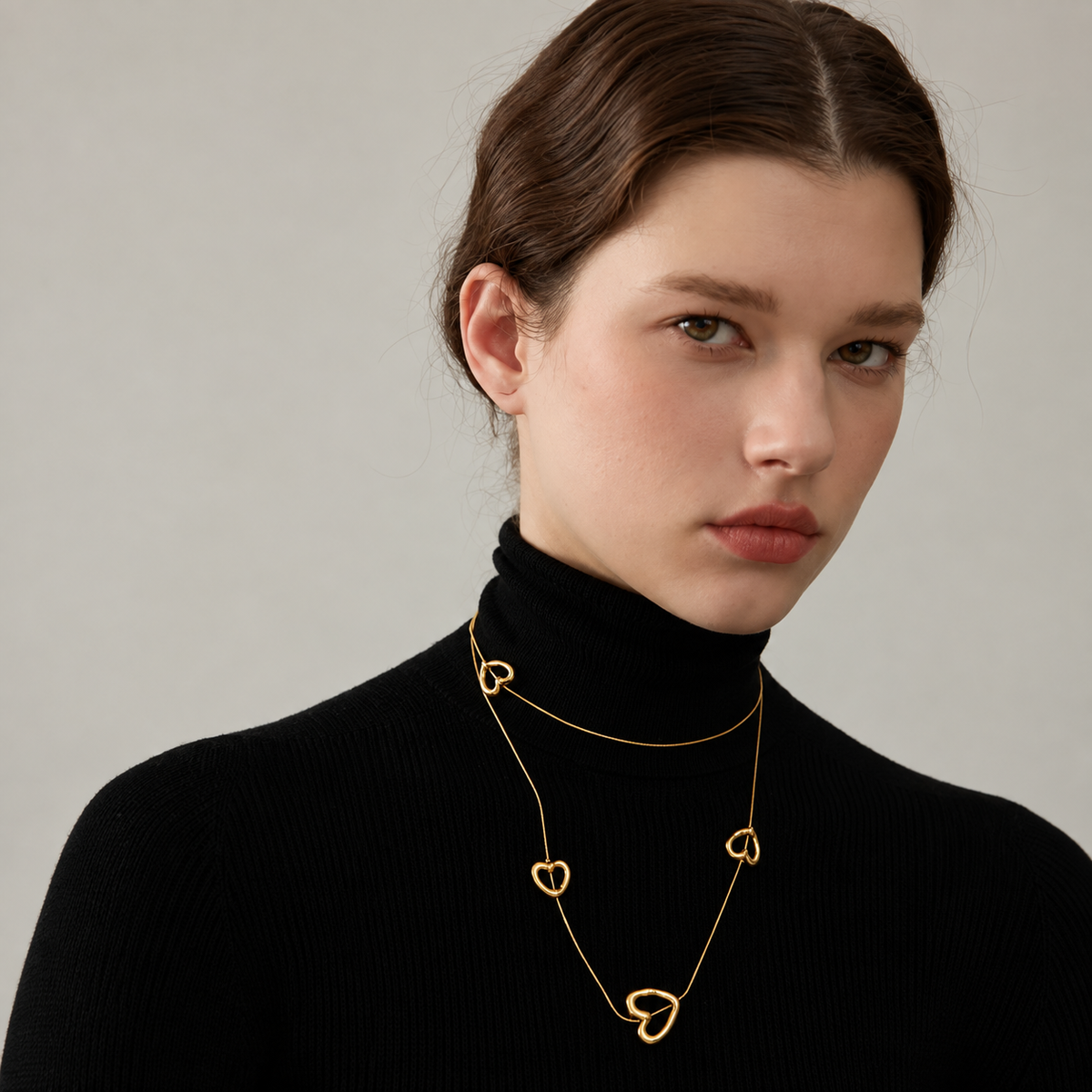 Naomi - Heart Necklace