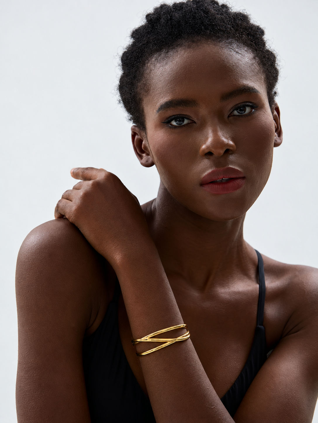 Ollie - Cuff Bracelet