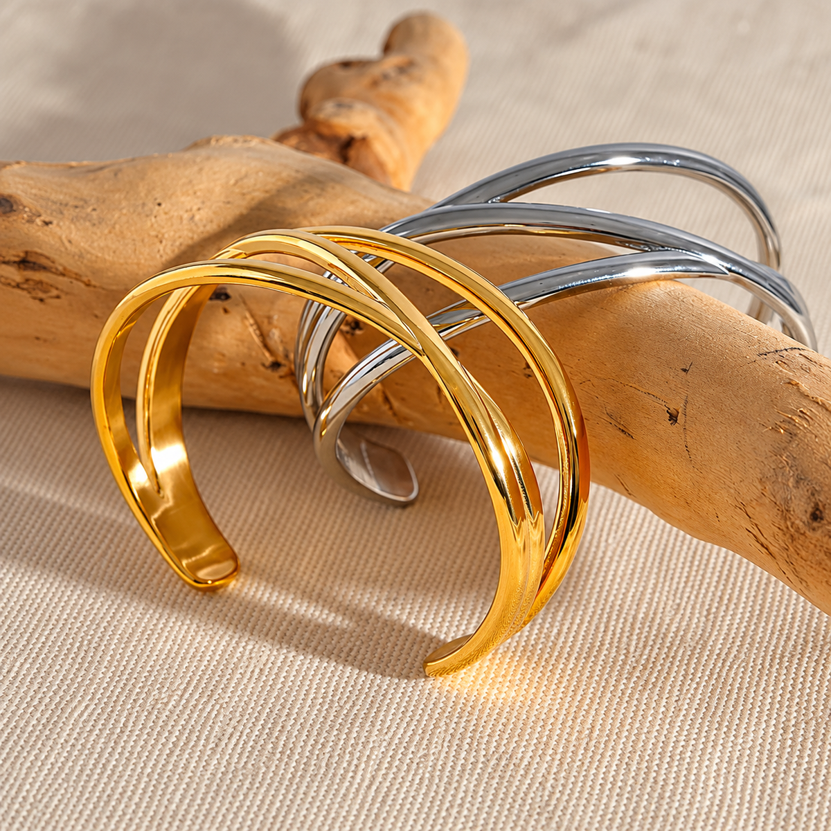 Ollie - Cuff Bracelet