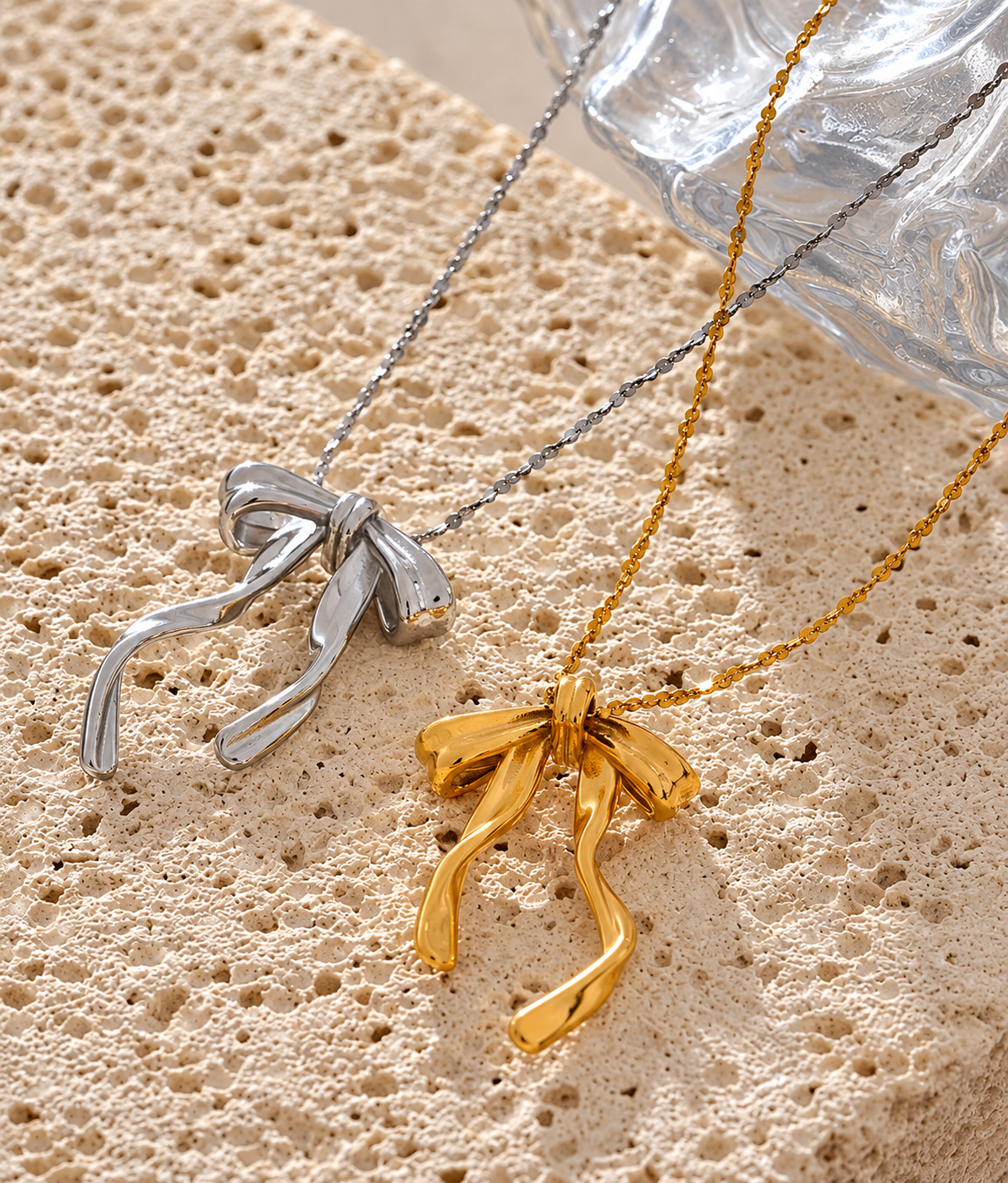 Glow - Pendant Necklace