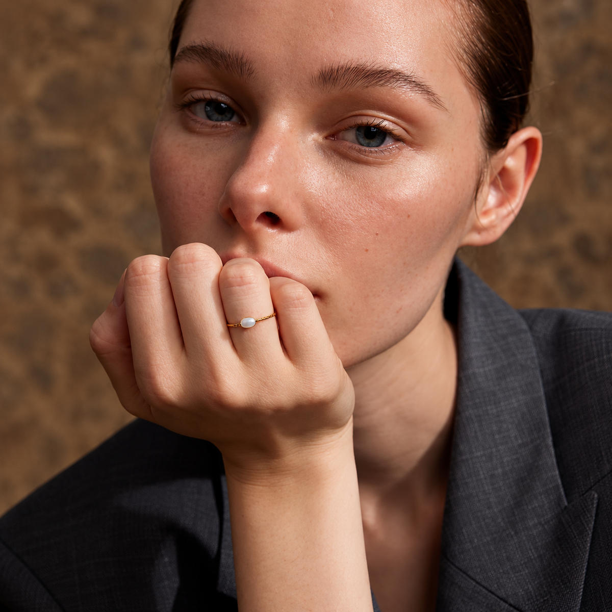 Elise - Pearls Shell Ring