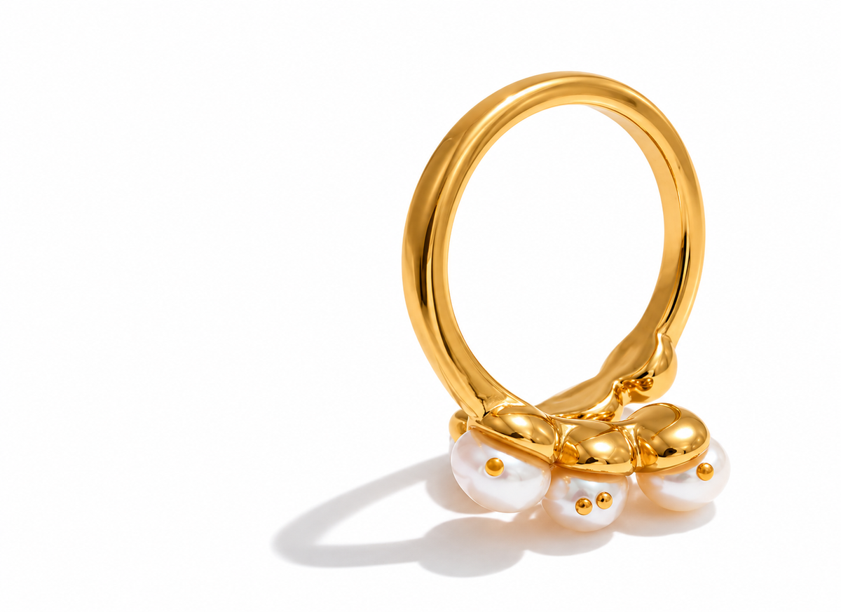 Jana - Pearls Shell Ring