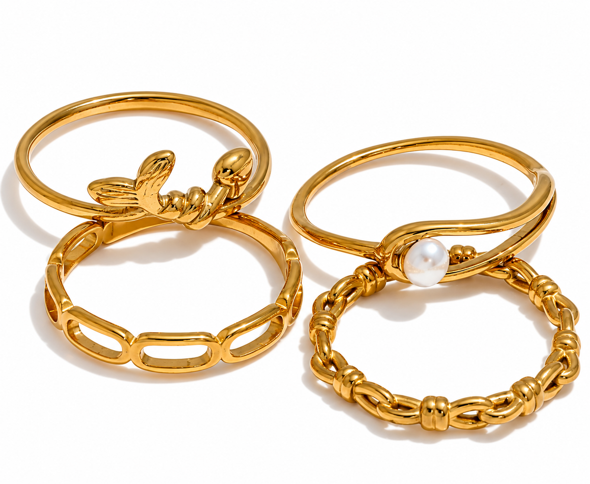 Jessa - Pearls Shell Ring