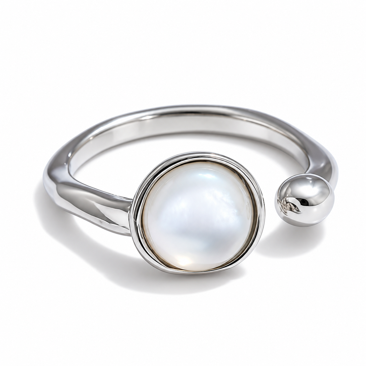 Kinsley - Pearls Shell Ring