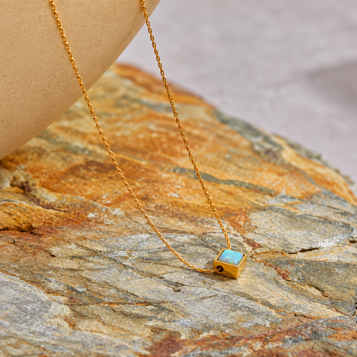 Pippa - Stone Necklace