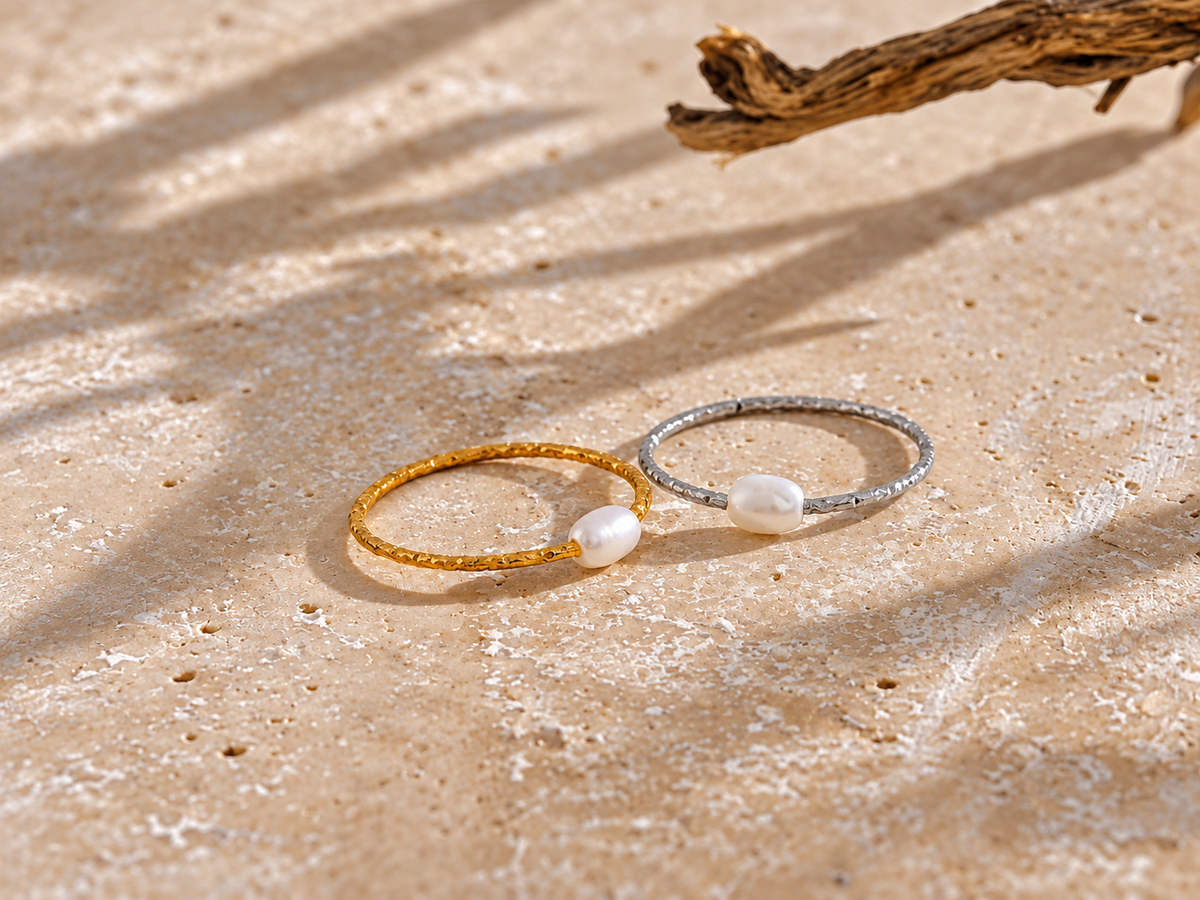 Elise - Pearls Shell Ring