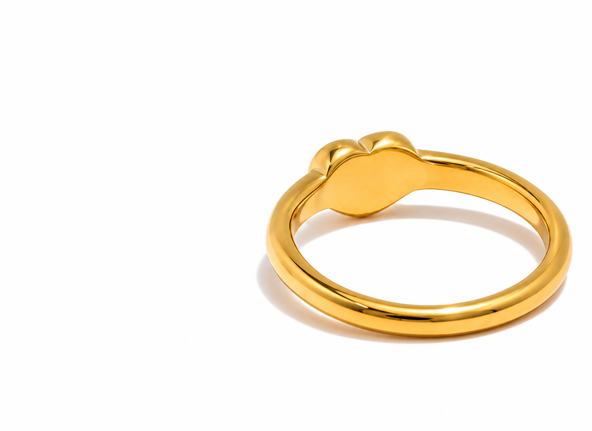 Harlow - Pearls Shell Ring