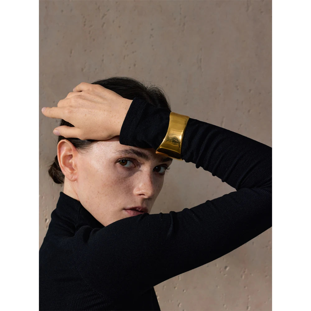 Zara - Cuff Bracelet