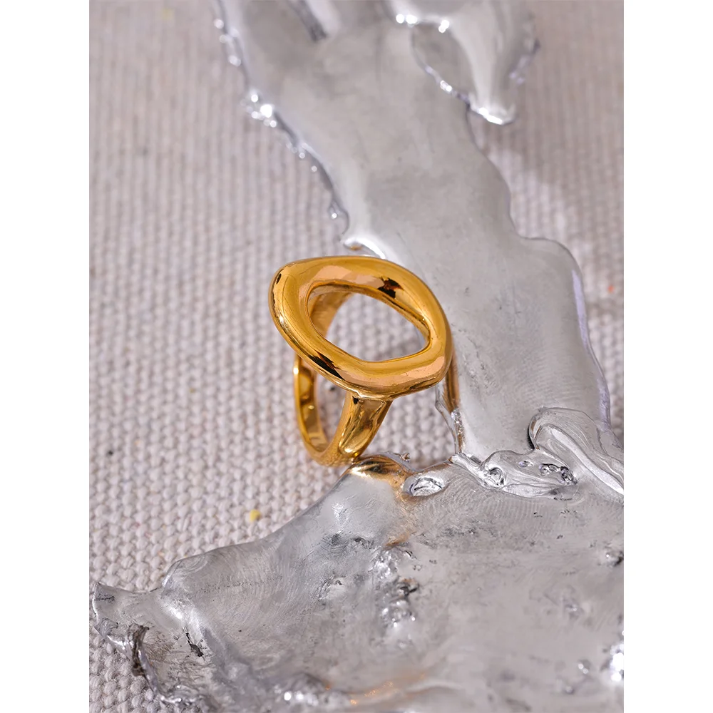 Tiny - Non-adjustable Ring