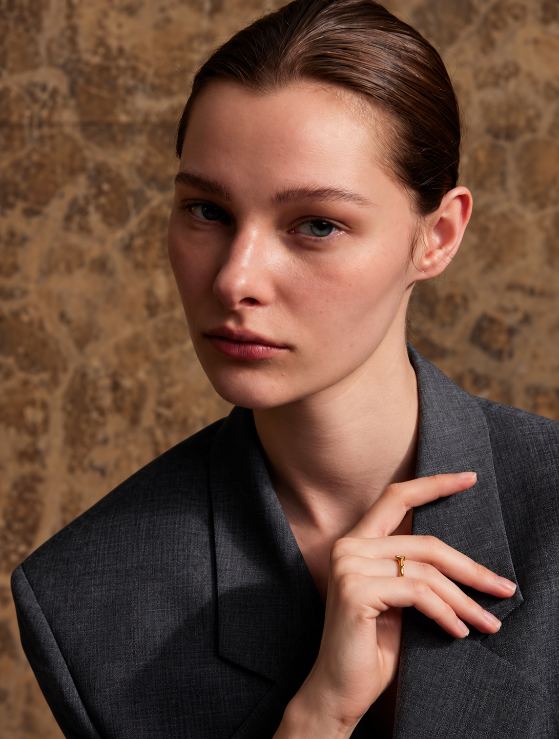 Harlow - Pearls Shell Ring